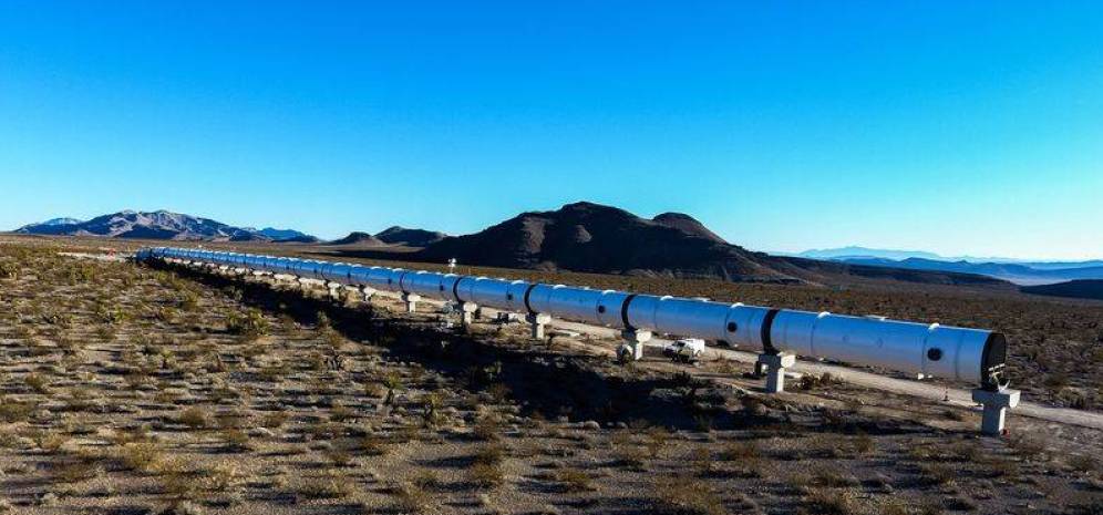 La primera pista del Hyperloop para viajar a 1.200 km/h ya está lista