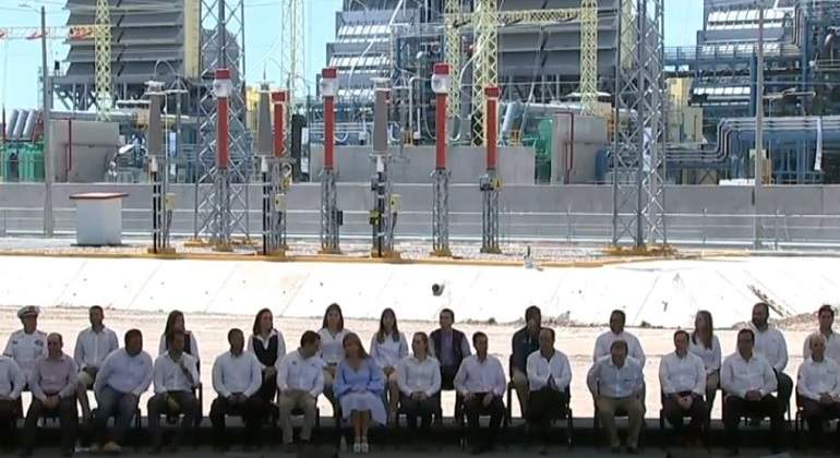 Peña Nieto pone en marcha modernización de termoeléctrica en Sonora