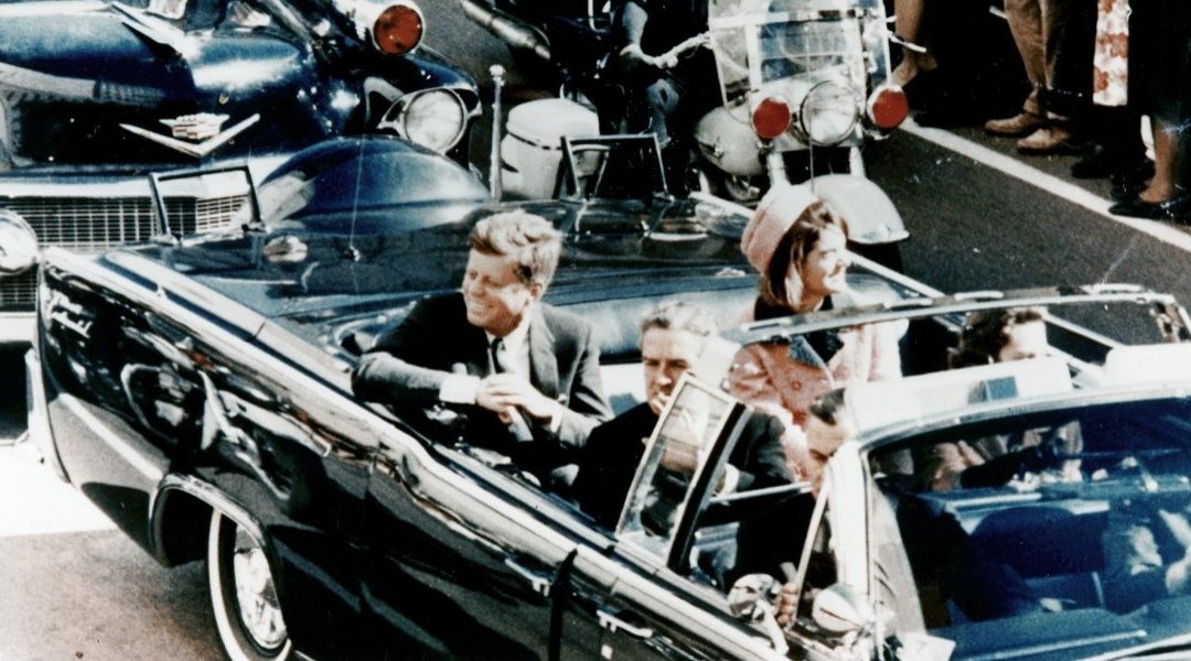 Trump ordena publicar los archivos secretos del asesinato de Kennedy