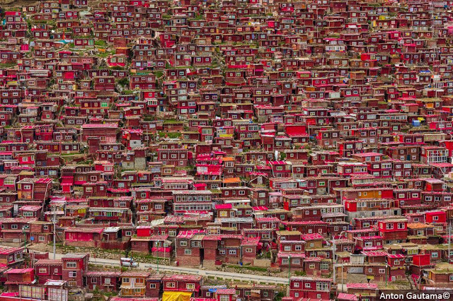 Seda: el impresionante pueblo rojo del Tíbet, China