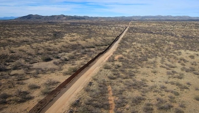Muro de Trump en frontera con México sería un desastre ambiental, dice relator de ONU