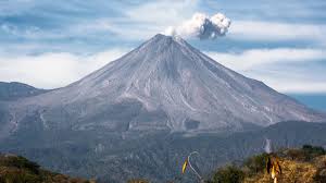 ¿Qué hacer si hace erupción un volcán en México?