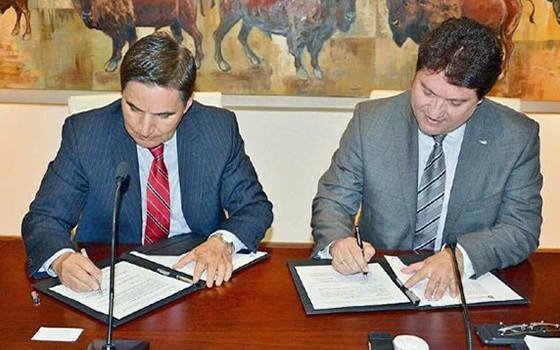 Empresas preparan a 12 mil estudiantes