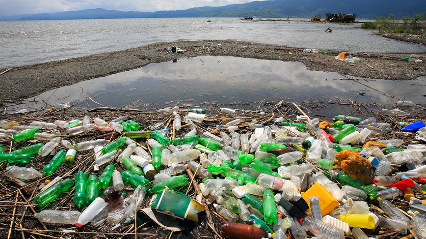 Pepsico, Danone y Nestlé deciden fabricar botellas ecológicas (por fin)