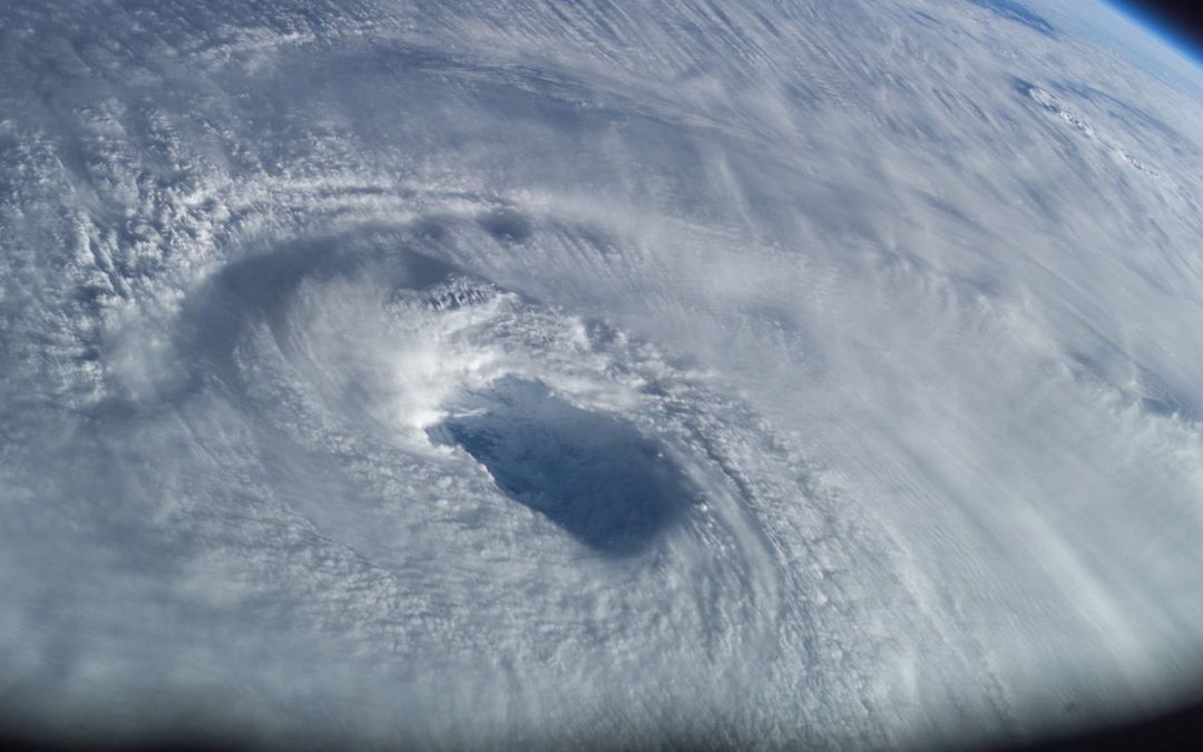 Qué es y cómo se forma el ojo del huracán