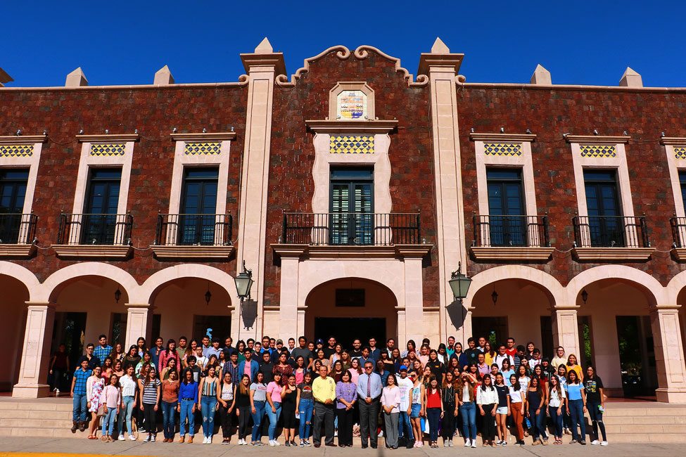 Van 170 estudiantes de Unison a intercambio nacional e internacional