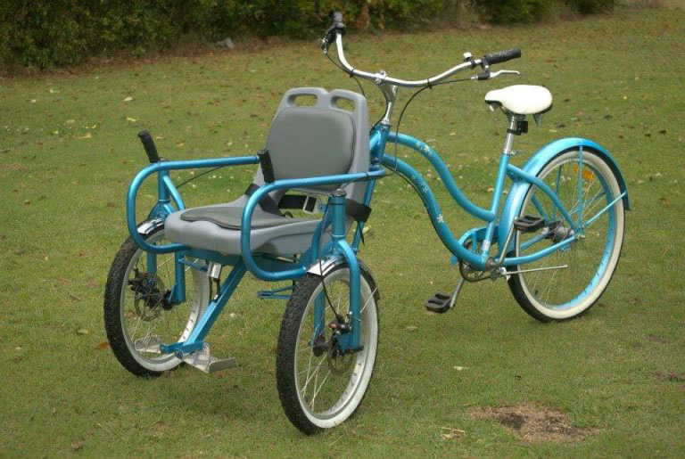 Bikechair, la bicicleta diseñada para pasear con personas con movilidad limitada, una historia inspiradora