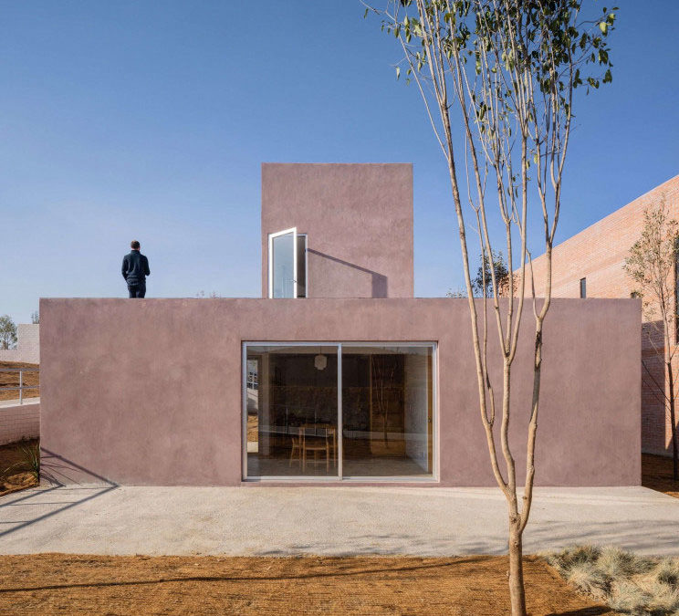 Esta casa tan peculiar ha sido diseñada especialmente para adaptarse al desierto mexicano
