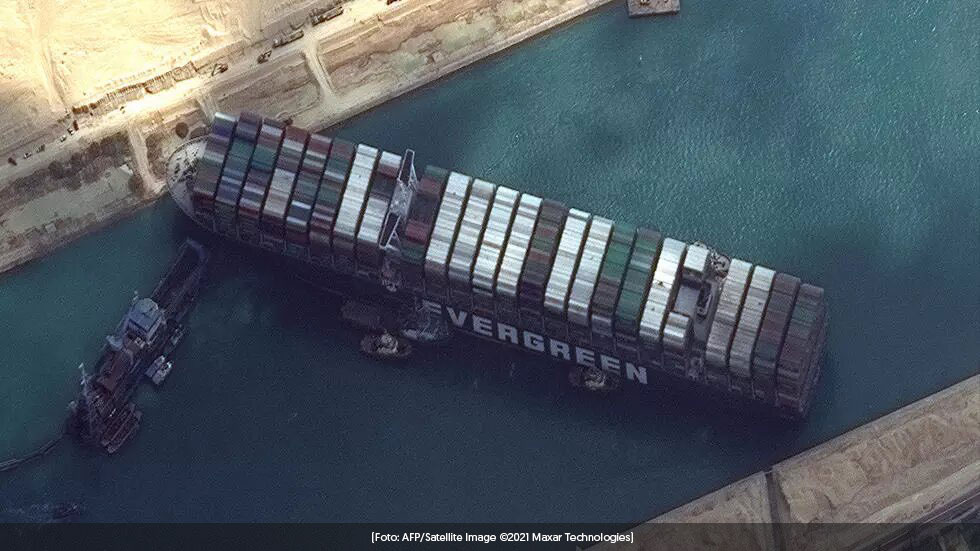 El Canal de Suez fue liberado: desencallan el buque Ever Given tras casi una semana de bloqueo