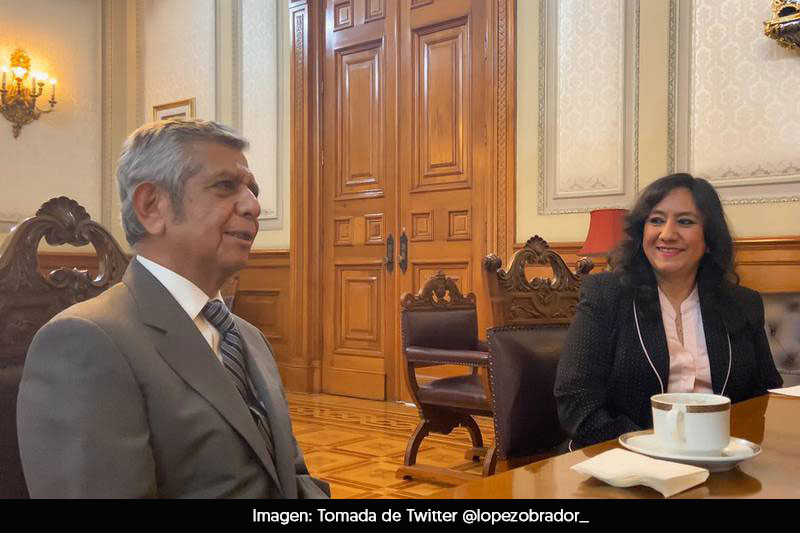 El presidente Andrés Manuel López Obrador anunció que Irma Eréndira Sandoval dejará la Secretaría de la Función Pública y en su lugar llegará Roberto Salcedo.