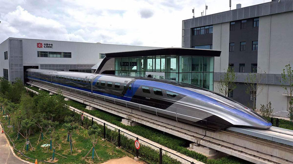 China presenta el tren maglev más rápido del mundo