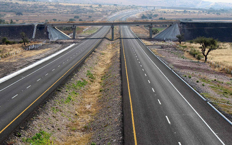 Después de denuncias de CMIC Delegación Chihuahua. Involucrarán a empresas chihuahuenses para construcción de carreteras