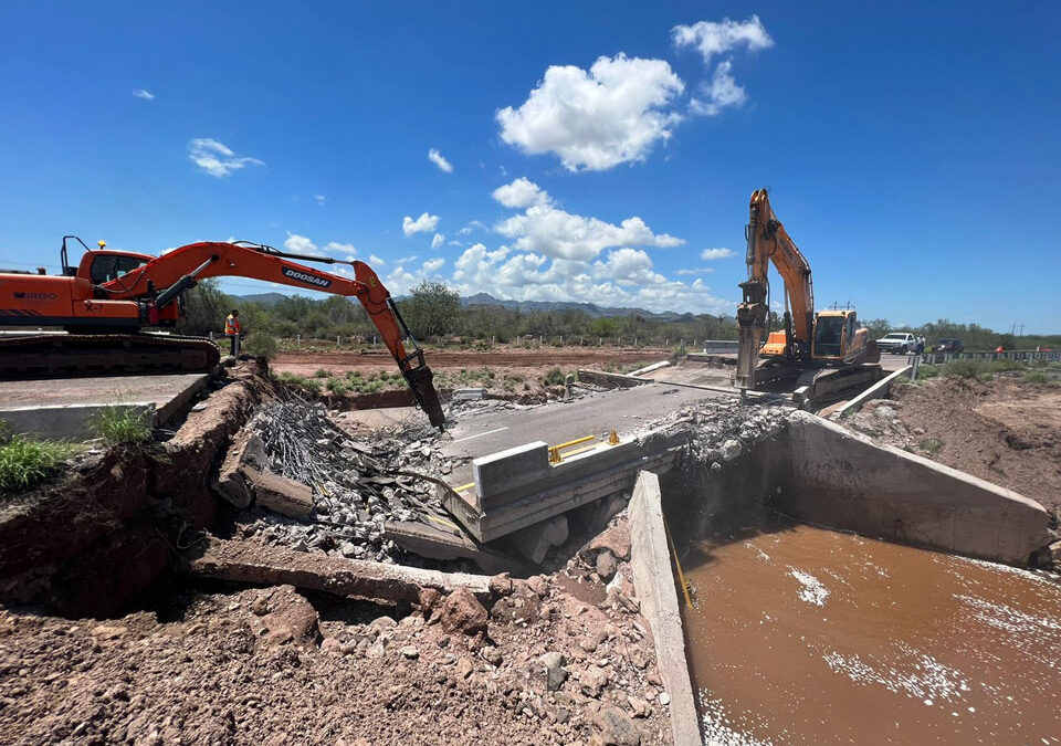 Las lluvias extremas en Sonora aparte de beneficios, provocaron que infraestructura carretera se colapsara.