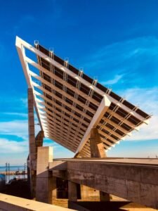 Certificación LEED: Rentabilidad en Proyectos de Energías Limpias
