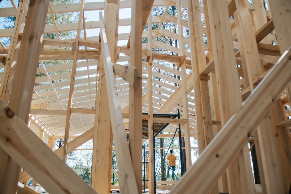 sustainable modern green building under construction in a desert region