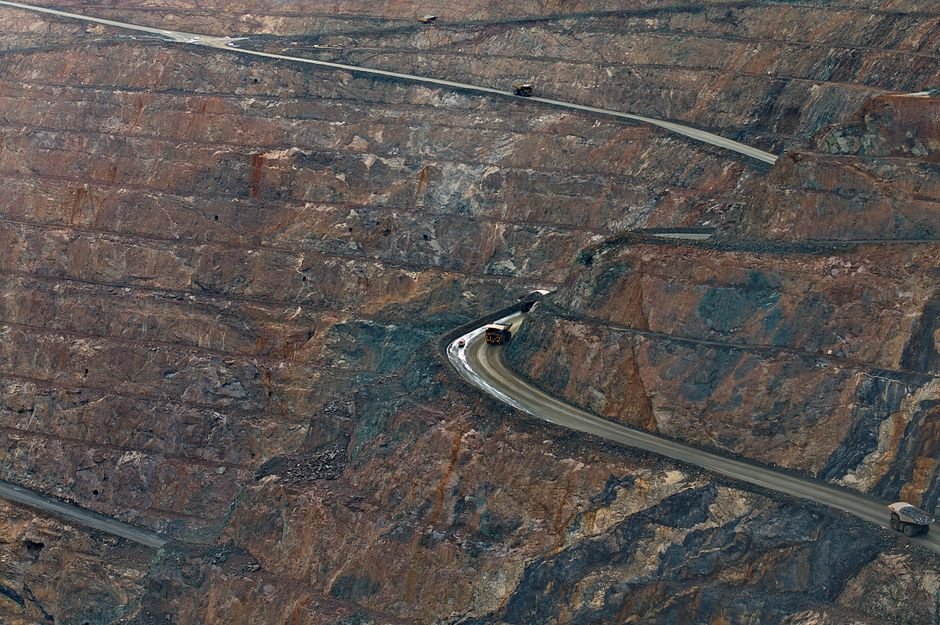open pit mine engineering geotechnical slope stability sonora