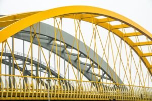 Puentes metálicos en Guaymas: Ingeniería y resistencia