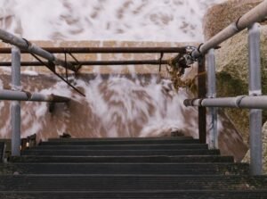 Salitre en el concreto: Cómo proteger estructuras costeras