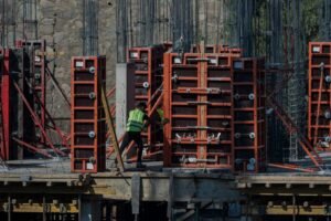 Cimbra metálica: Innovación en obras de Sonora